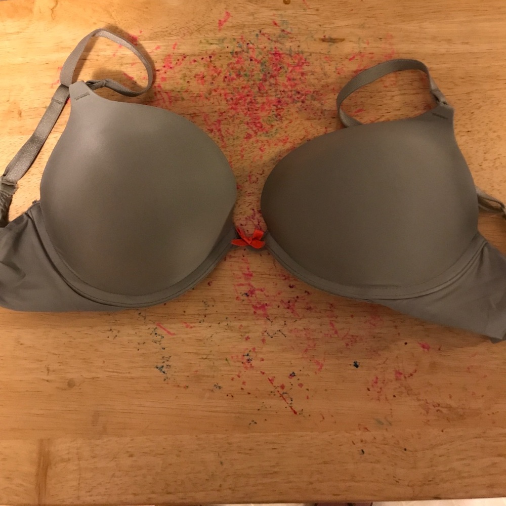 VS 34C bra