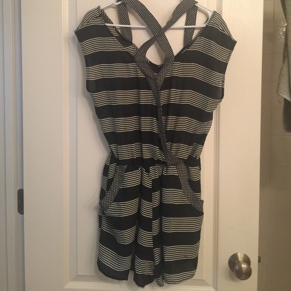 Black and white romper - Picture 1 of 5