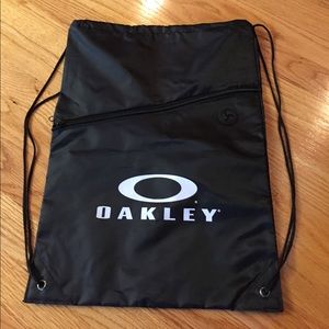 NWOT Oakley drawstring backpack