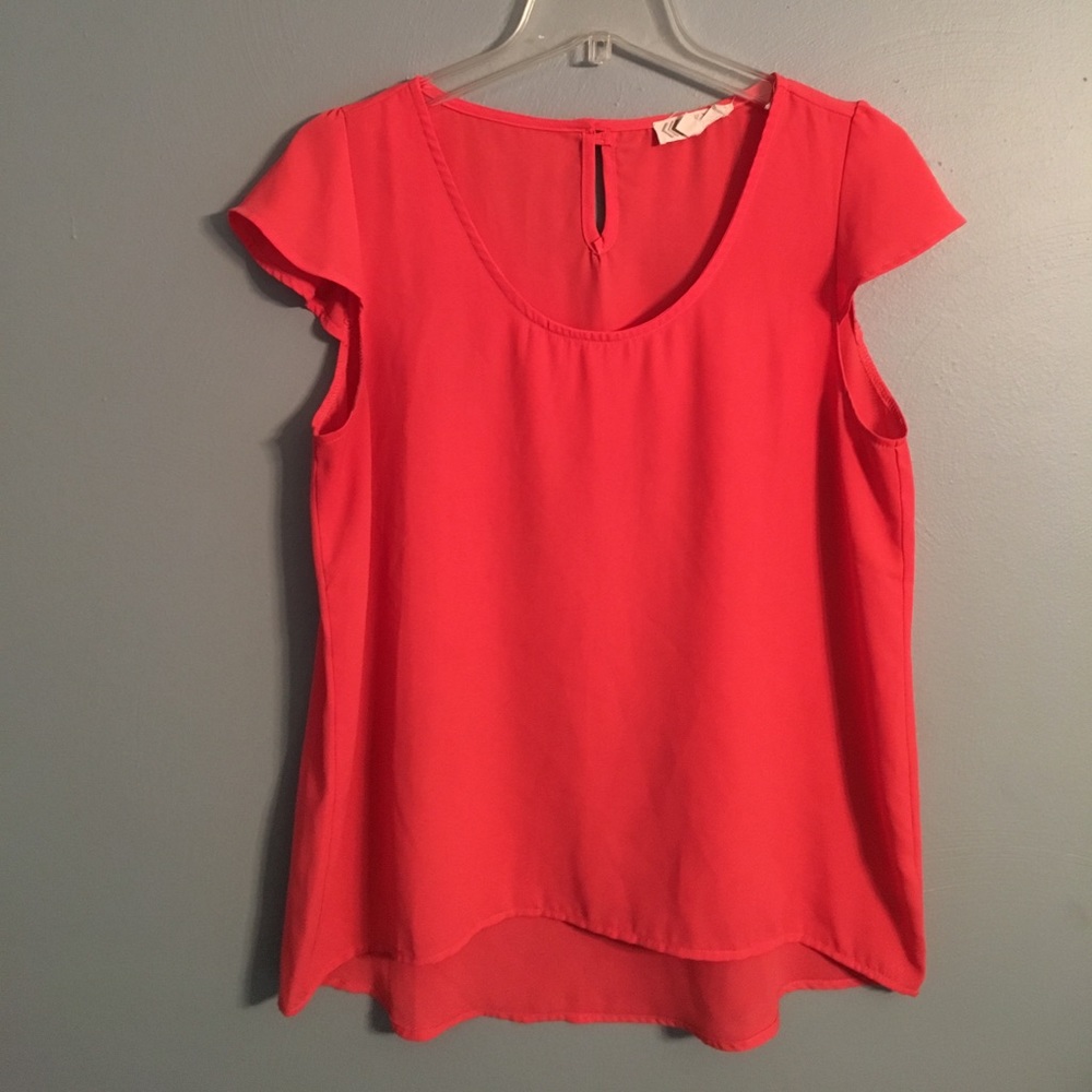 🚨5/$25 SALE🚨 Pink Rose Cap Sleeved Top