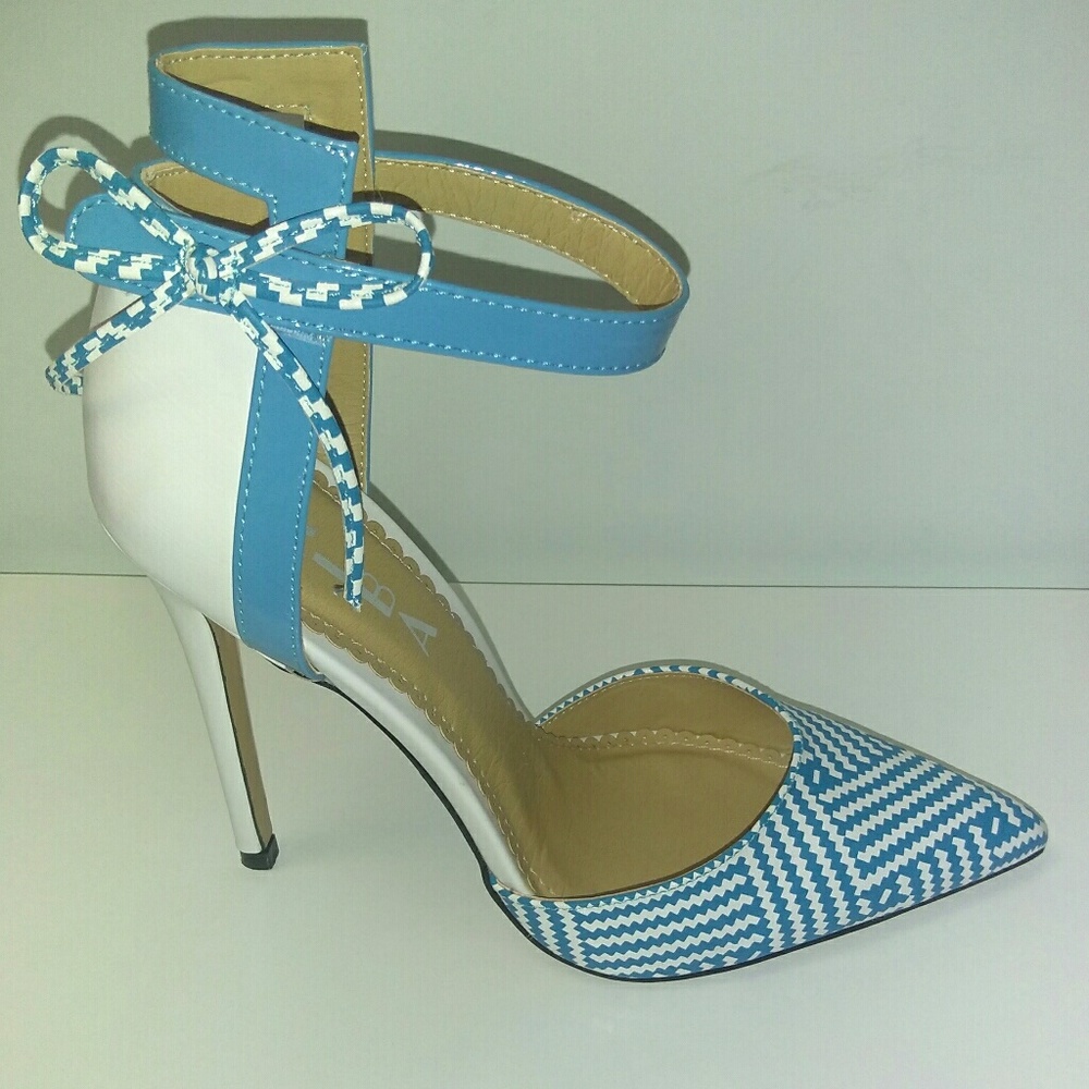 Women's shoes