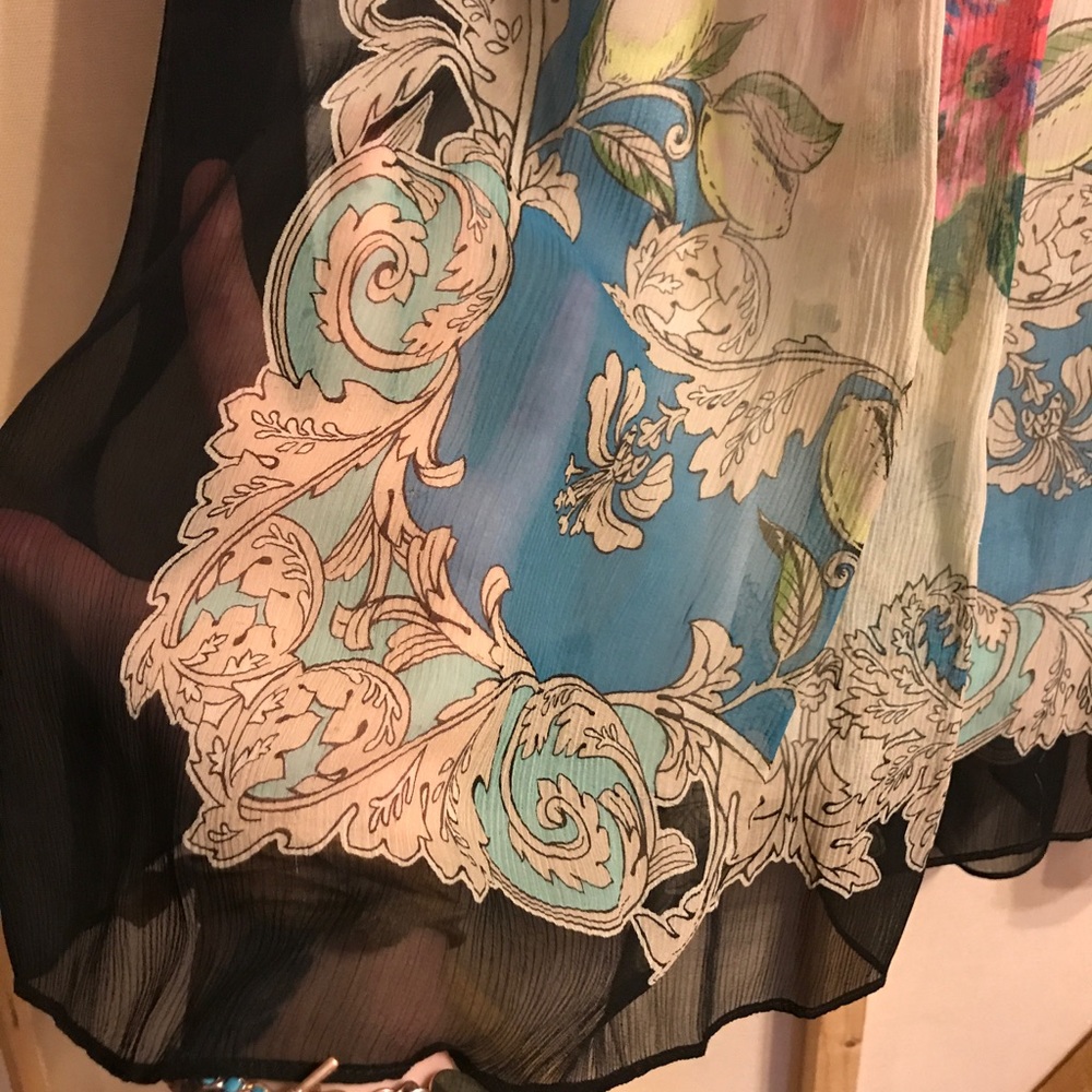 Beautiful "Silk Scarf Shift Dress" - Picture 7 of 7