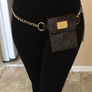 Micheal Kors belt chain bag NWOT