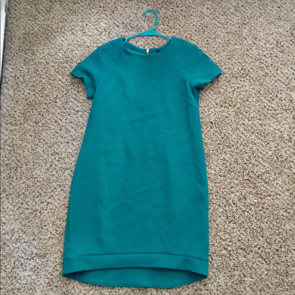 Short sleeve emerald green dress