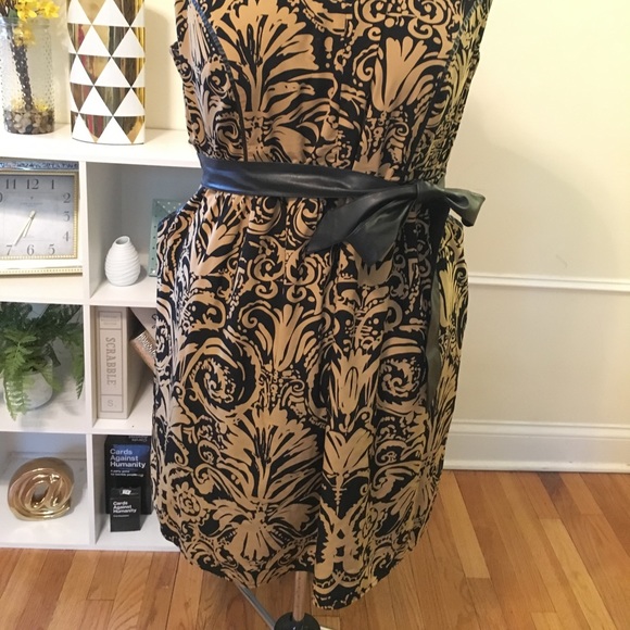 LB Ornamental Dress - Picture 3 of 5