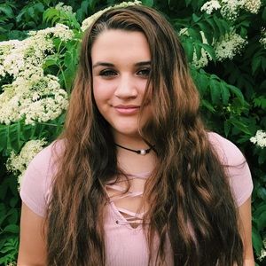 Meet your Posher, Kayla