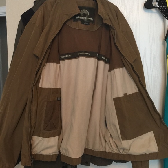 Weatherproof jacket - Picture 2 of 3