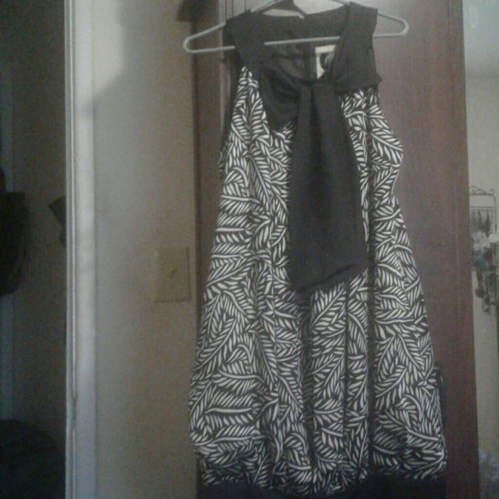 Forever 21 sleevless dress