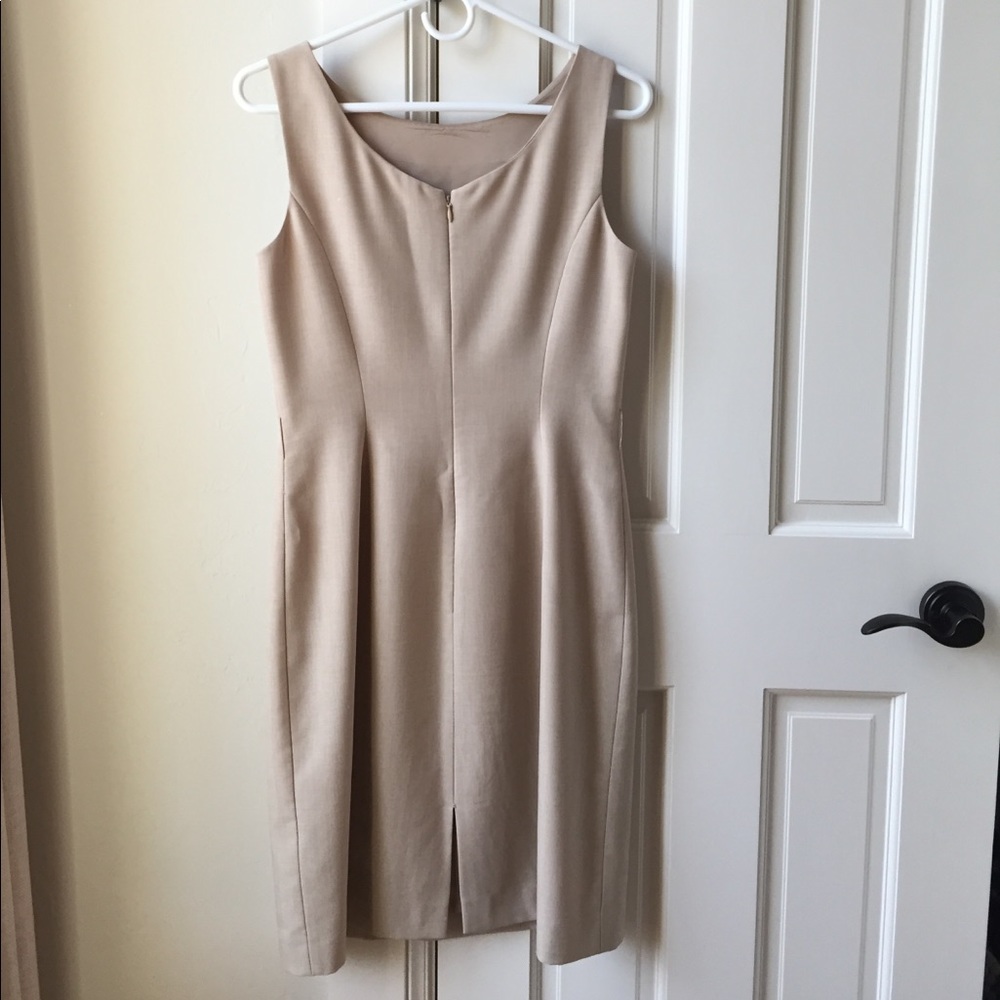 Beige dress - Picture 2 of 2