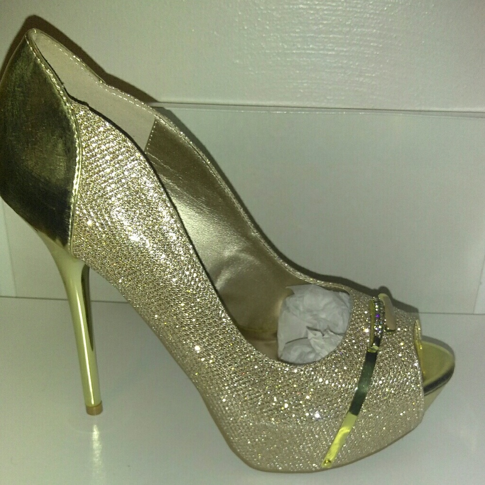 Women's shoes