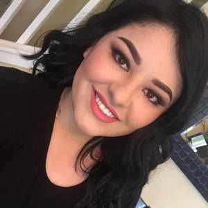 Meet your Posher, Lorena
