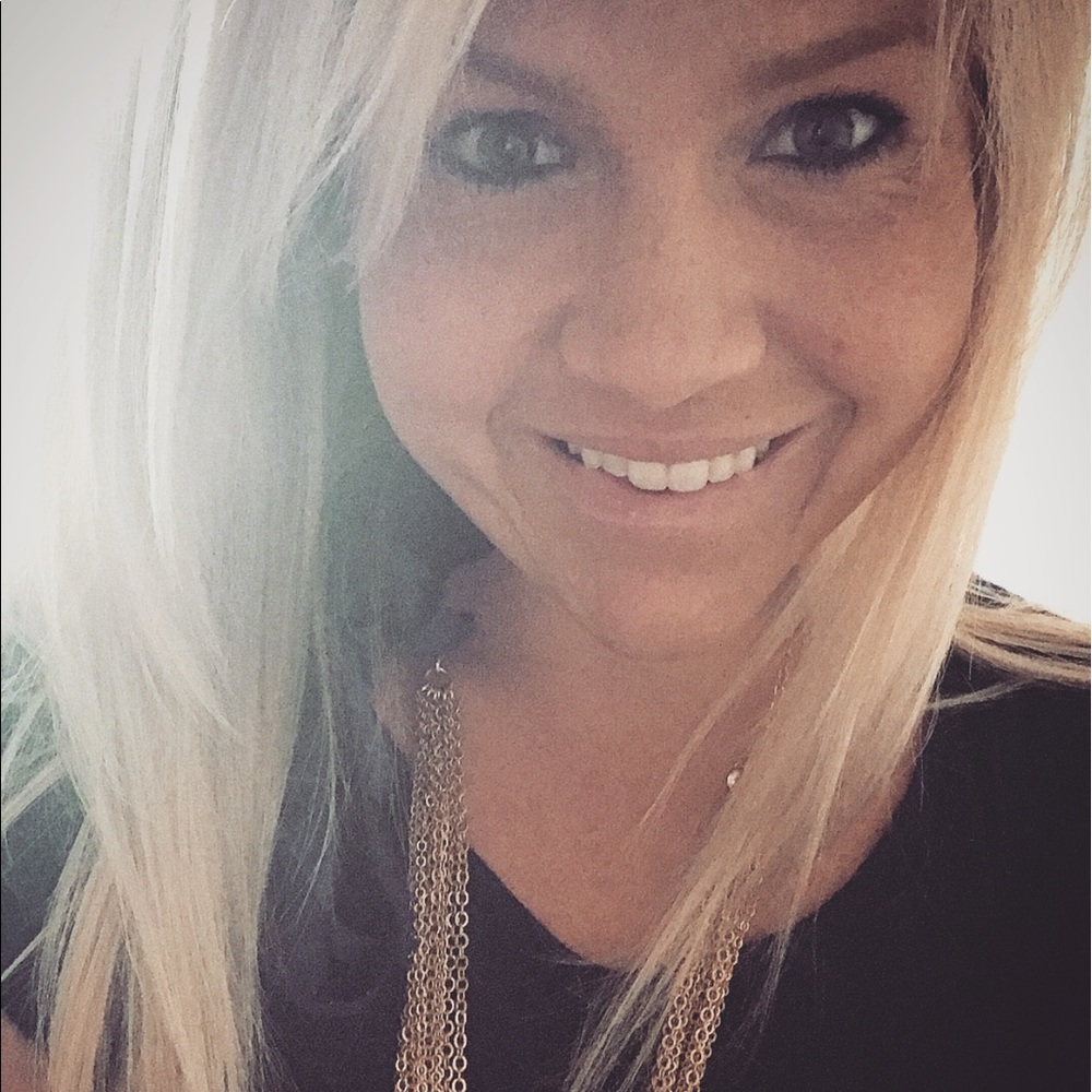 Meet your Posher, Amanda