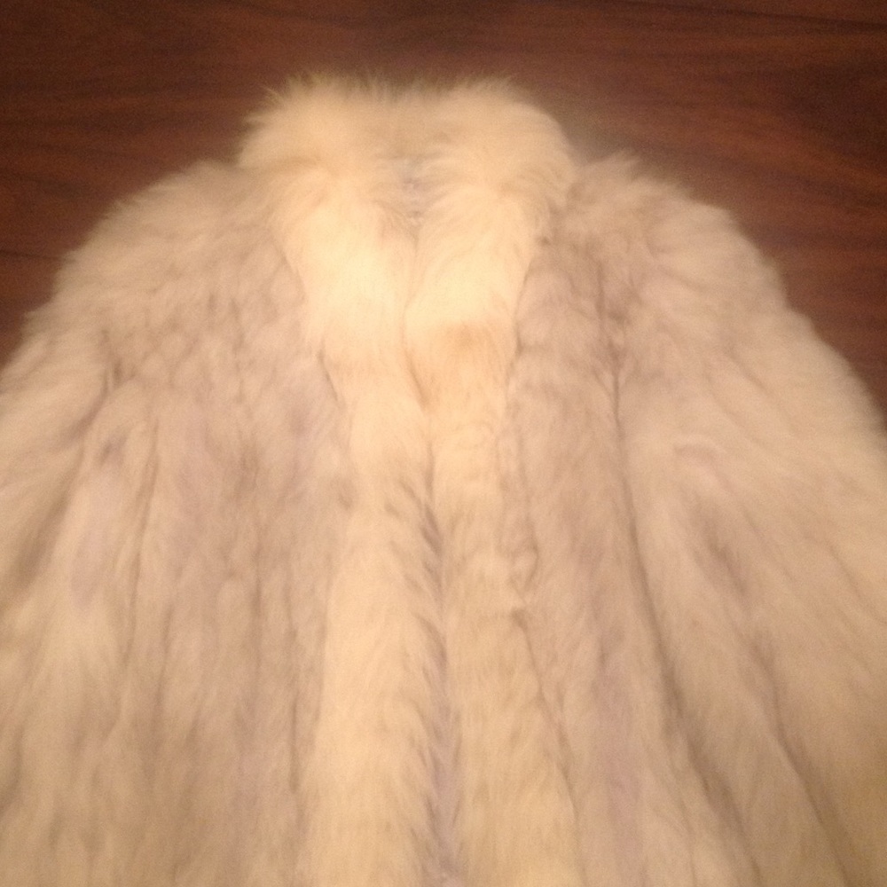 Authentic Saga fox real fur coat size medium