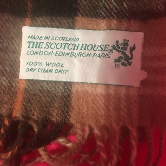 Checker Scarf - Picture 2 of 2