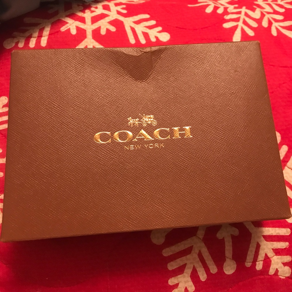 1 coach gift box