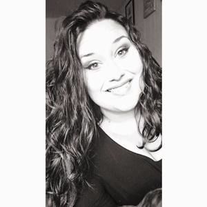 Meet your Posher, Caitlin