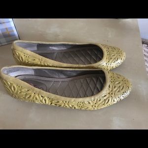 Me too floral embossed ballet slippers