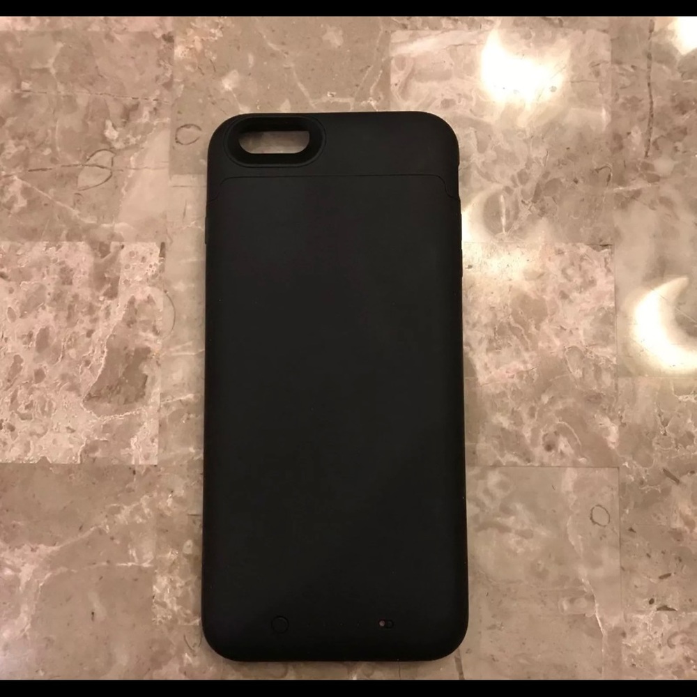Mophie iPhone 6 Plus charging case