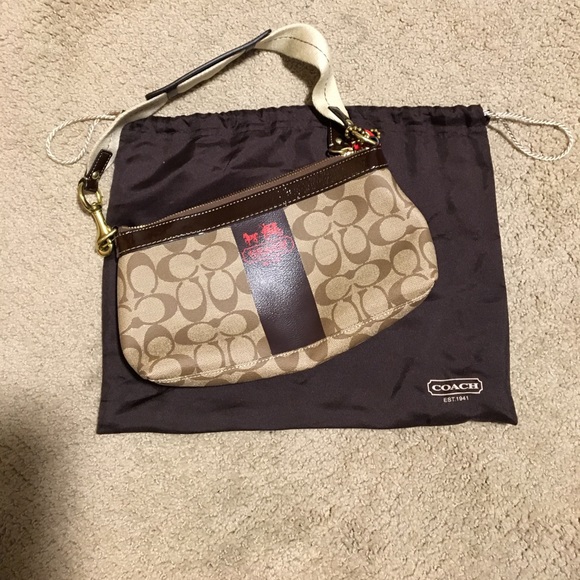 Coach Handbags - Coach shoulder bag