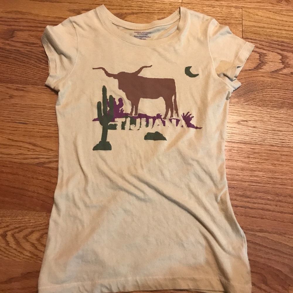American Eagle size xs cotton graphic tee