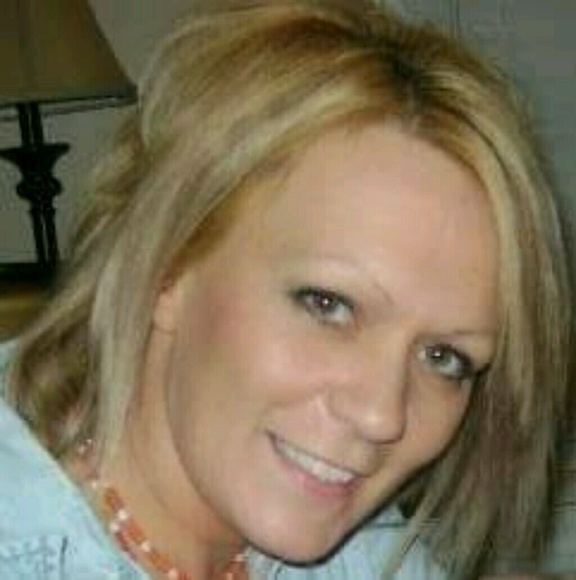 Meet your Posher,  Katrina - Picture 2 of 3