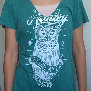 Hurley V neck T-shirt