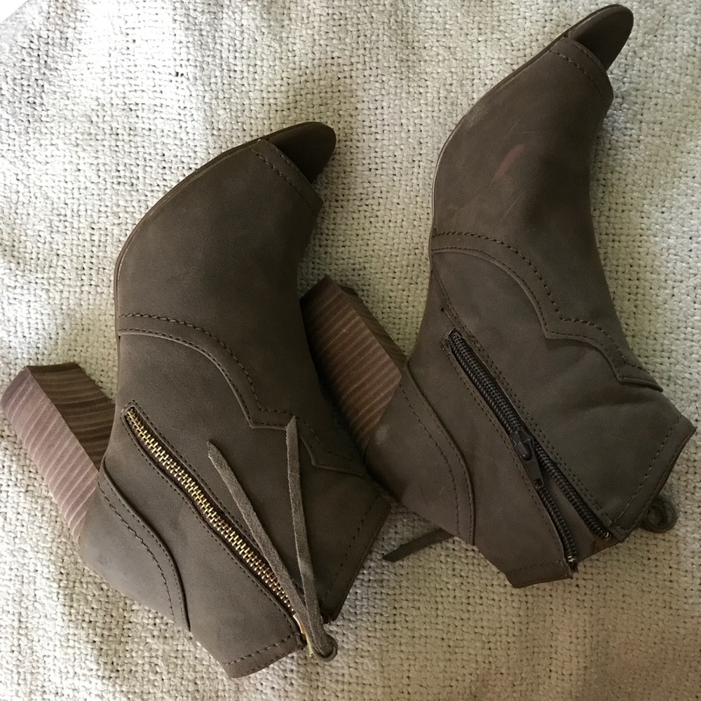 Open toed booties