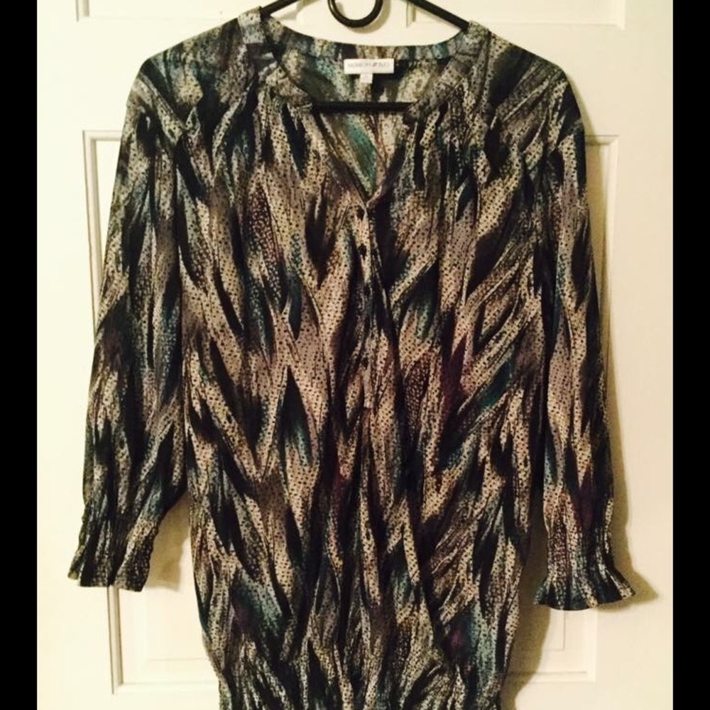 Womens size large blouse