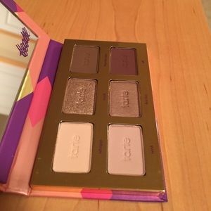 Tarlette tease pallet