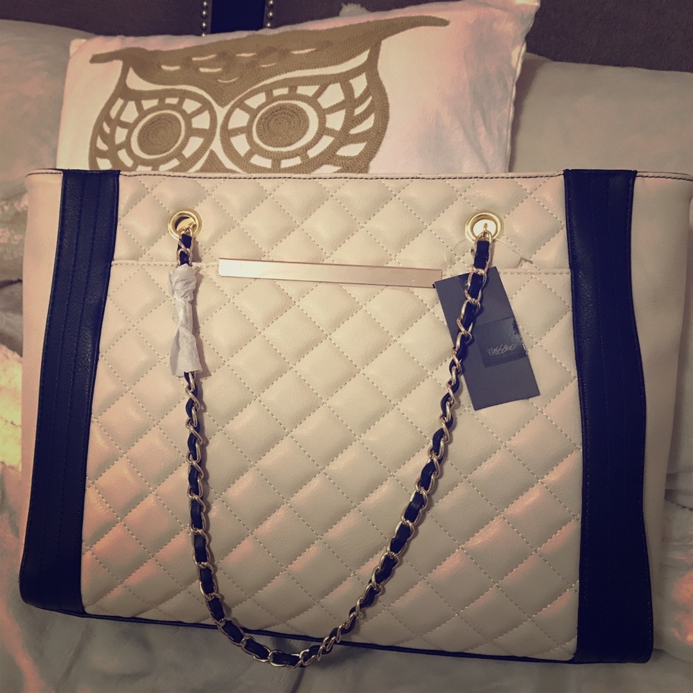 Color block tote