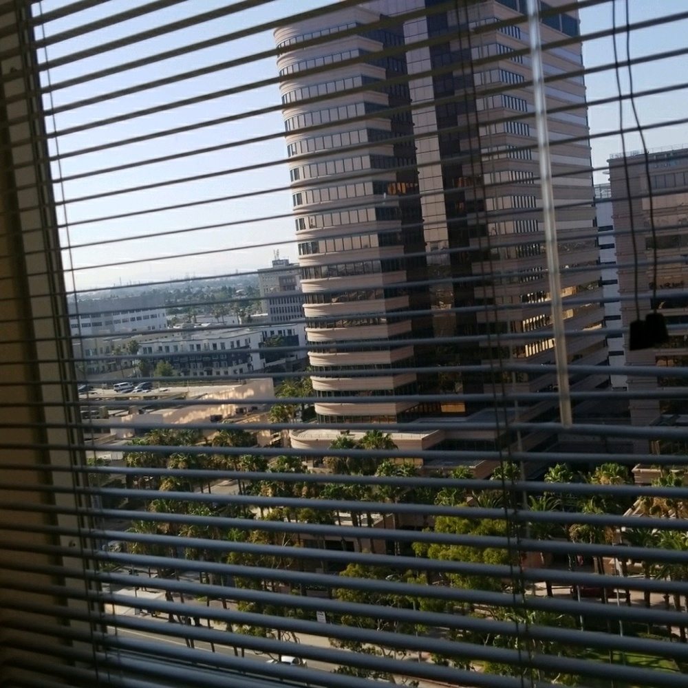 Meet your Posher, Hala