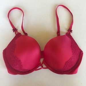 Victoria's Secret Red Bombshell Bra 32C