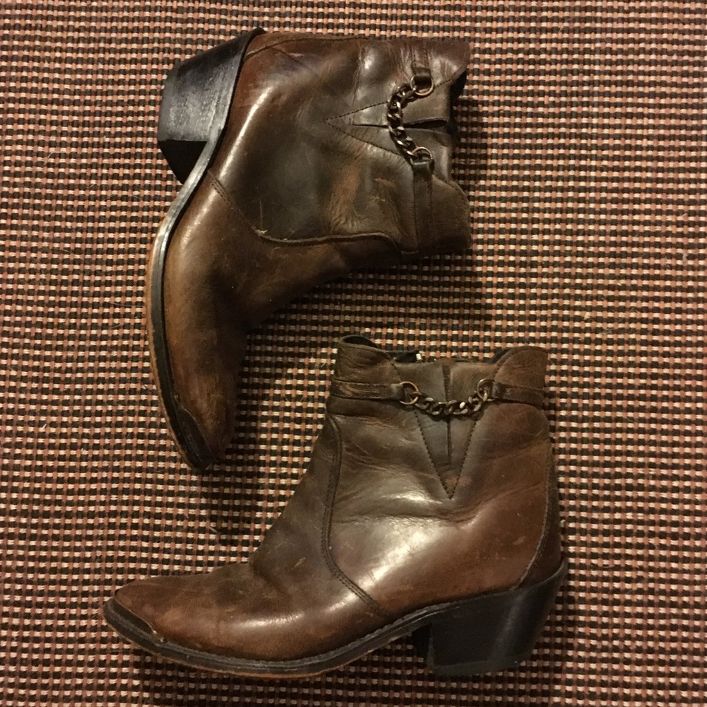 Vintage Durango Brown Leather Booties