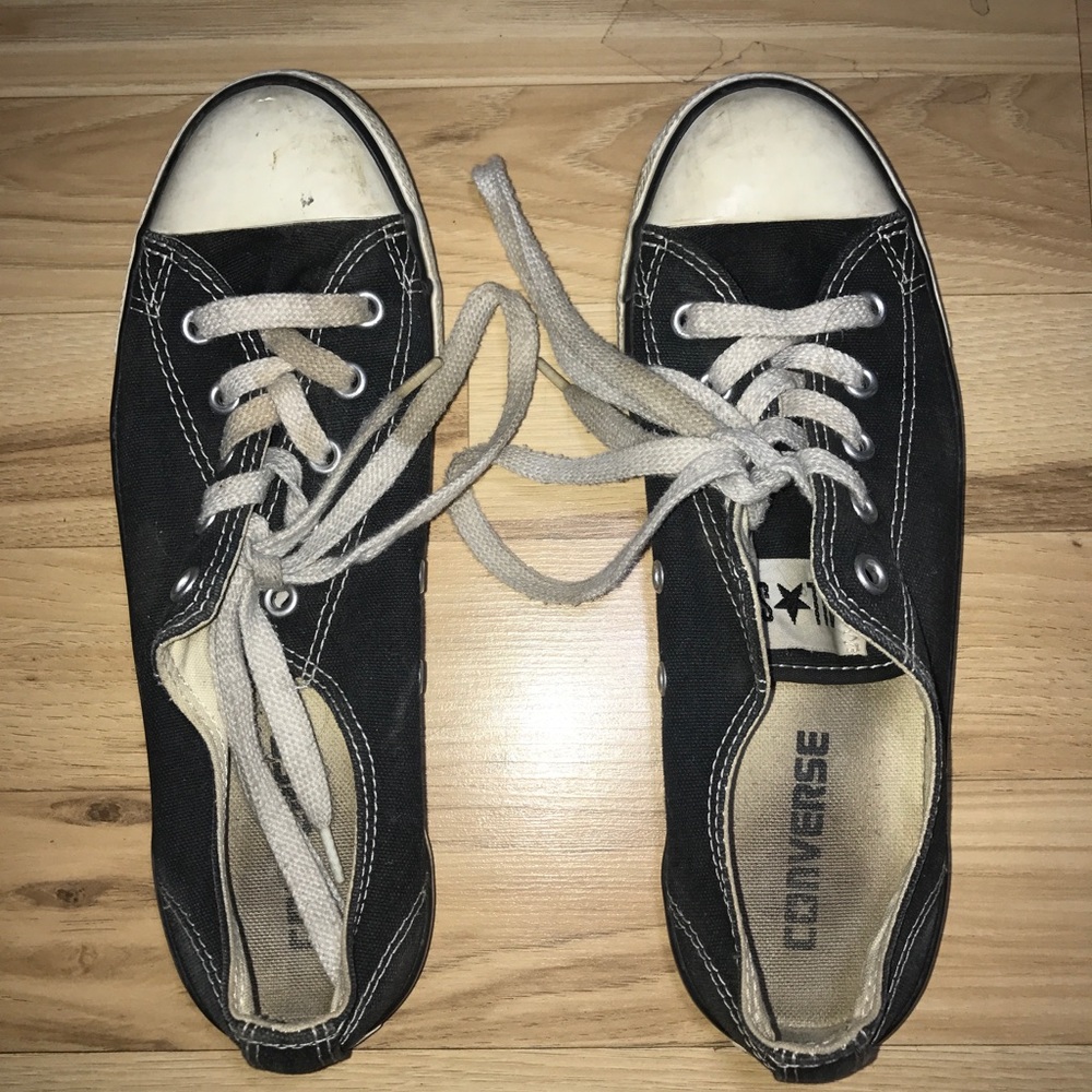 Black converse