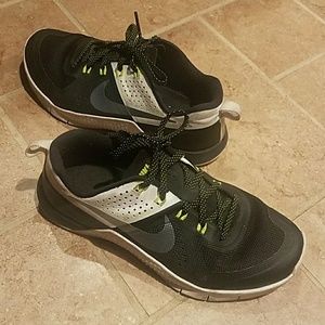 Nike Metcon 1 Sneakers 7.5 Women's