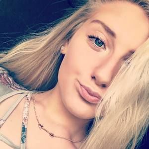 Meet your Posher, Oakley