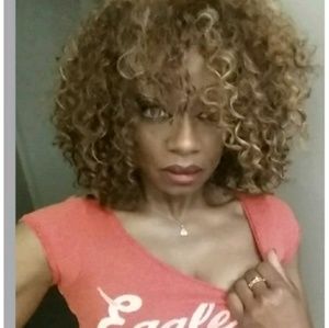 Meet your Posher, Marion