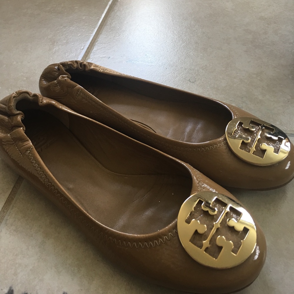 Tory Burch Tan Patent Leather Reva