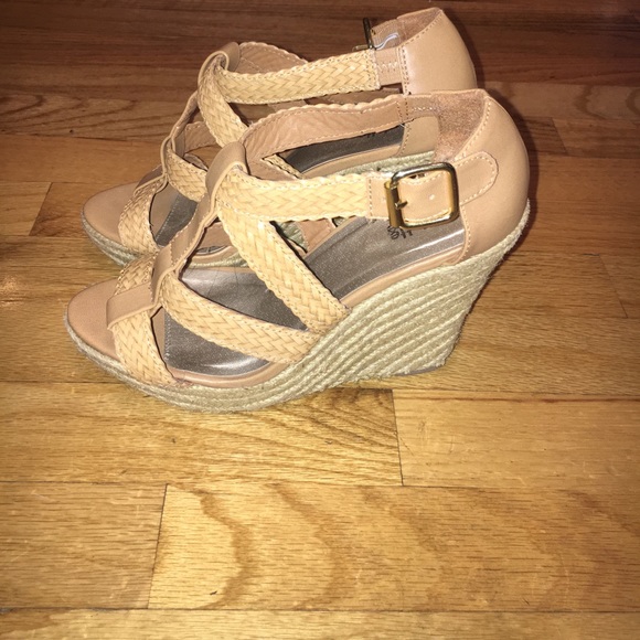 Charlotte Russe wedges - Picture 3 of 7