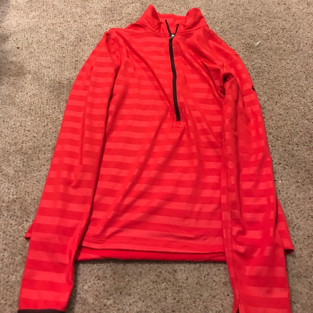 Nike Pro pullover - Picture 2 of 4