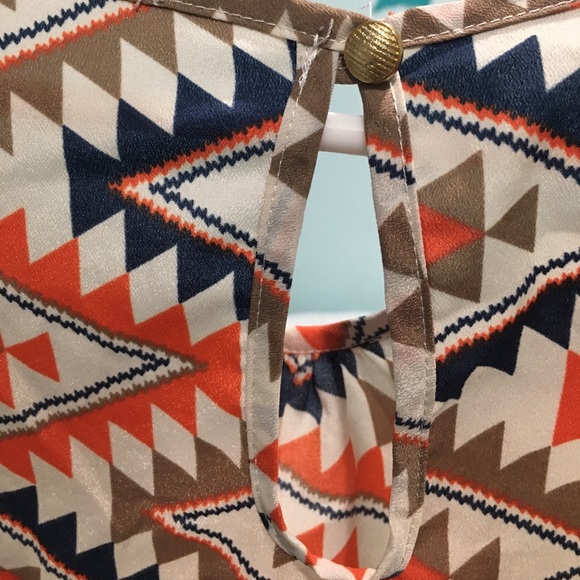 Fun patterned blouse!🙂 - Picture 3 of 3