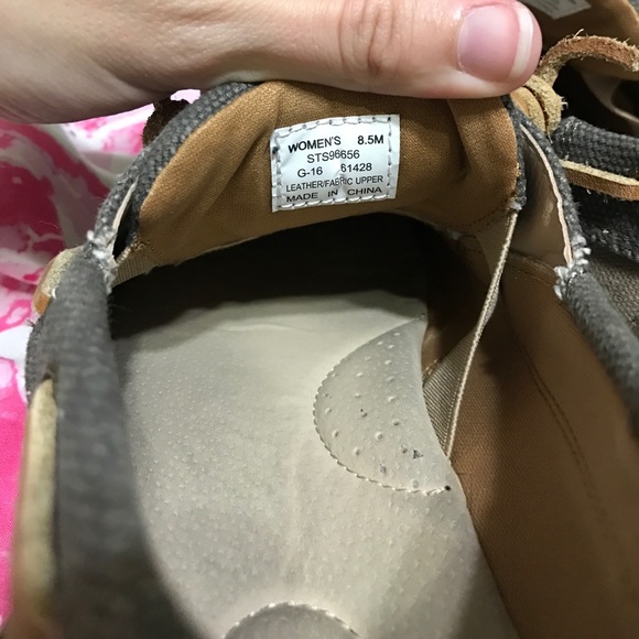 *SOLD* Basically New Sperry's - Picture 4 of 8