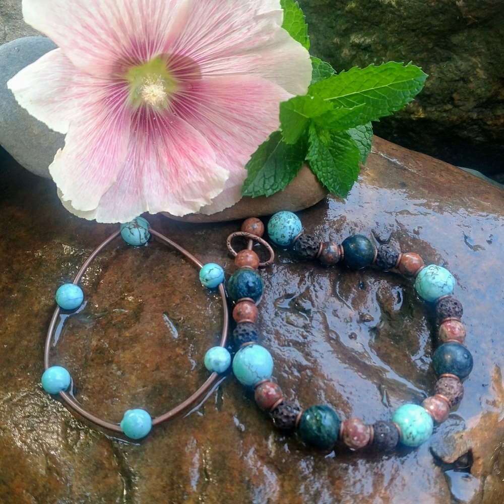 Aromatherapy lava stone bracelets/essential oils - Picture 7 of 8