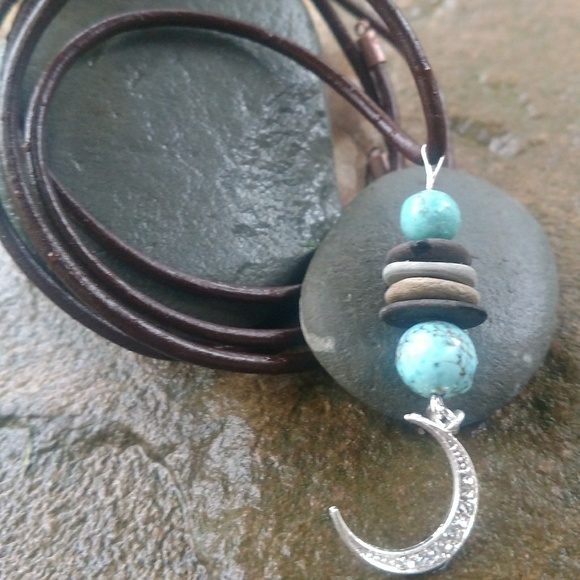 Aromatherapy lava stone bracelets/essential oils - Picture 3 of 8