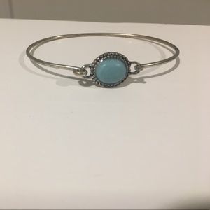 Bracelet with blue stone