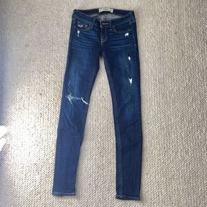 Hollister jeans. Skinny fit. Dark wash.
