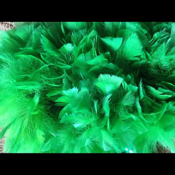 VINTAGE!  Sequins and feathers. - Picture 3 of 4