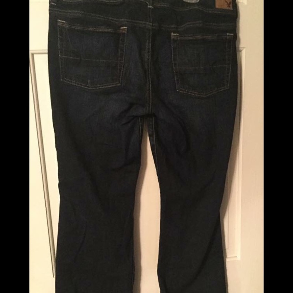 Womens size 12 American eagle jeans