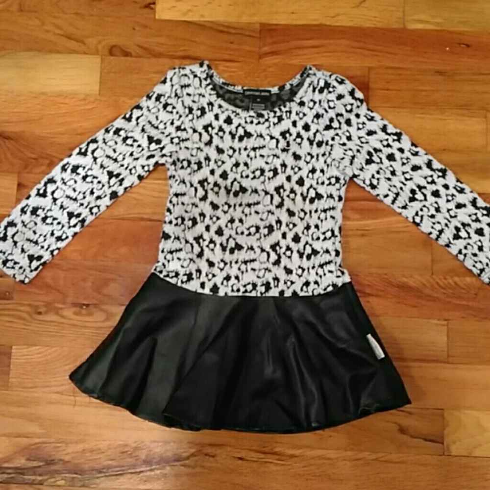 🎯 Faux Leather Black and White Dress