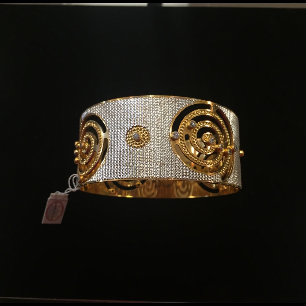 Handmade Brass -etched floating crystals Bangle